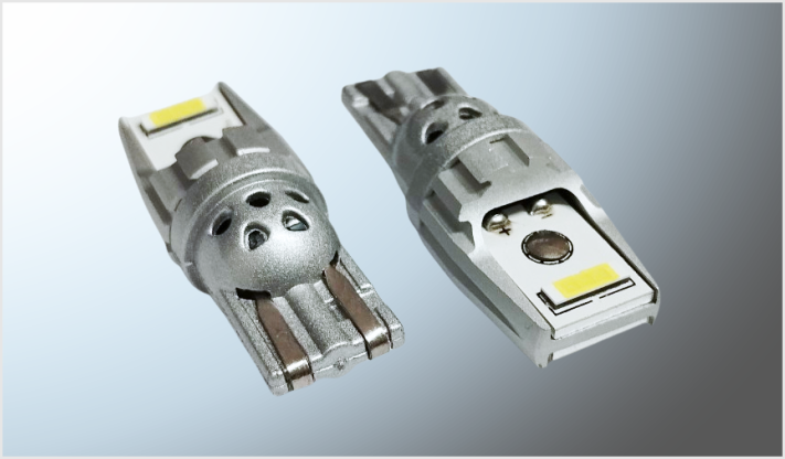 158 PELLIZCO 2 SMD (1860) "PROJECK" CLARO ESTROBO SIN POLARIDAD 12-24 Volts CHINA /100