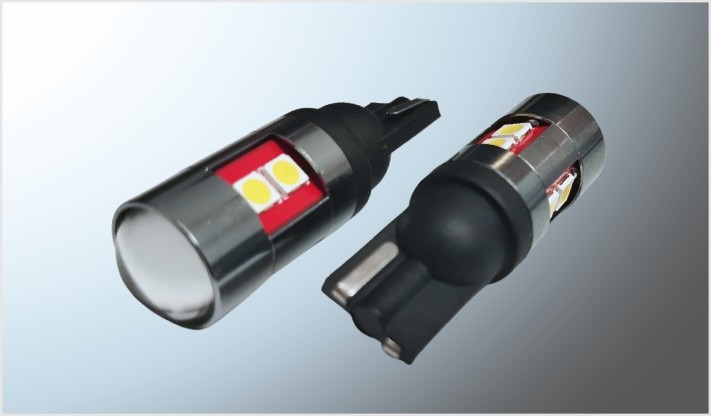 FOCO 158 "PROJECK" 9 LEDS CLAROS CON LUPA SIN POLARIDAD 10-50 Volts CHINA /