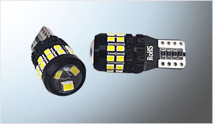 FOCO 158 " PROJECK" 27 CLAROS CON LUPA 2.6 Watts CANBUS 12-24 Volts CHINA /100