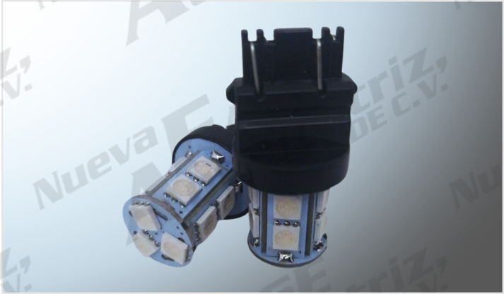 FOCO 3157 "PROJECK" TIPO MAZORCA 13 SMD ROJOS (5050) CHINA /50