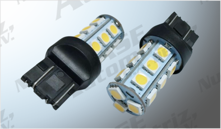 FOCO 7443 "PROJECK" 18 CLAROS C/ESTROBO TIPO MAZORCA 2 POLOS Y URVAN CHINA /50