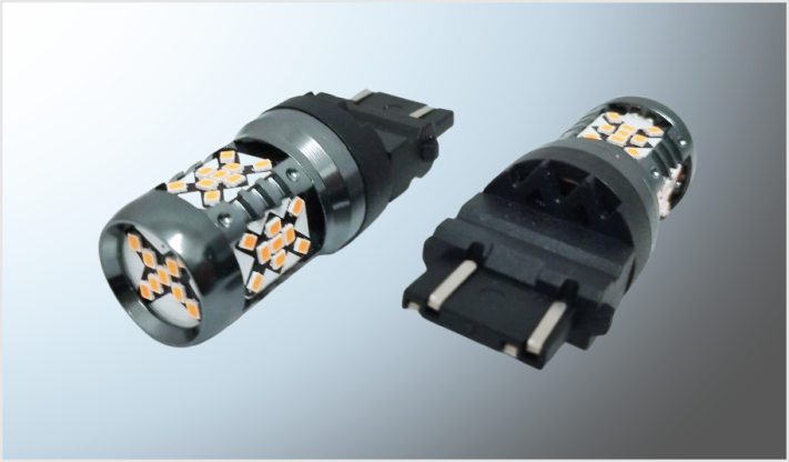 FOCO 3157 "PROJECK" 45 HIPERLEDS AMBAR (2016) SUPER BRILLANTE S/POLARIDAD 12-24 Volts CHINA /50