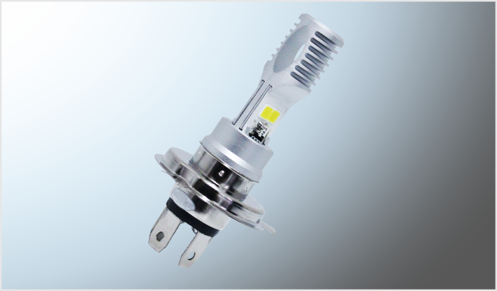 PARA MOTOCICLETA "RTD" CLARO C/LUPA CON PLANO H4 12-24 Volts 8 Watts 800 Lm /150