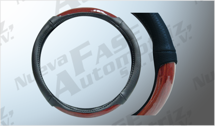 CUBREVOLANTE VINIL PARA AUTO S/BASTIDOR ECON. NEGRO C/MADERA MEDIANO CHINA /25