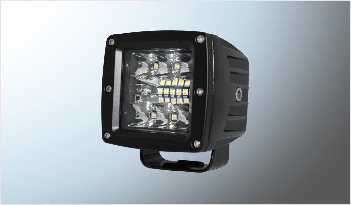 12 HYPERLEDS (3030) CLARO-AMBAR 16 Watts CUADRADO (7.5 cms) ESTROBO 9-32 Volts CHINA/20