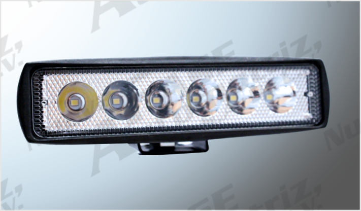 FARO 6 HYPERLEDS 18 Watts RECT. (15.4 x 4 cms) CLARO FIJO- ESTROBO PLAST.12-36 Volts 600 Lm ECON./50