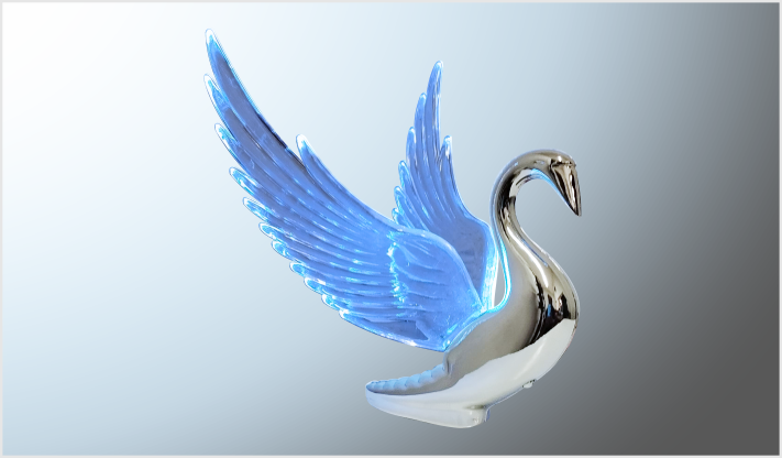 CISNE DE PLASTICO CROMADO CON ALAS TRANSPARENTES LUZ AZUL NACIONAL /