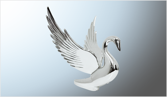 CISNE DE PLASTICO CROMADO NACIONAL /