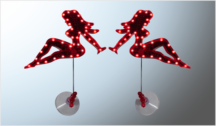 EMBLEMA PLASTICO LADY SENTADA CON LUZ LED ROJO ESTROBO CON CHUPON NACIONAL